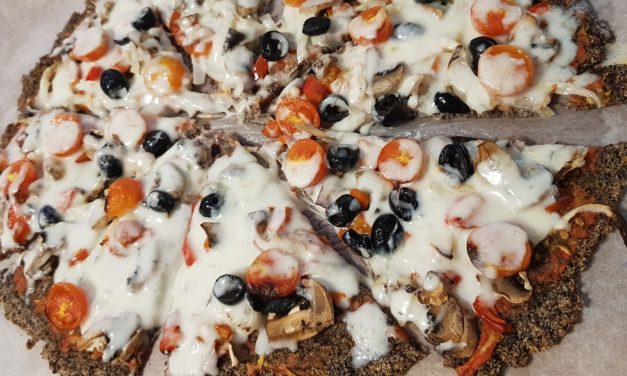 Pizza vegetal con la base de quinoa